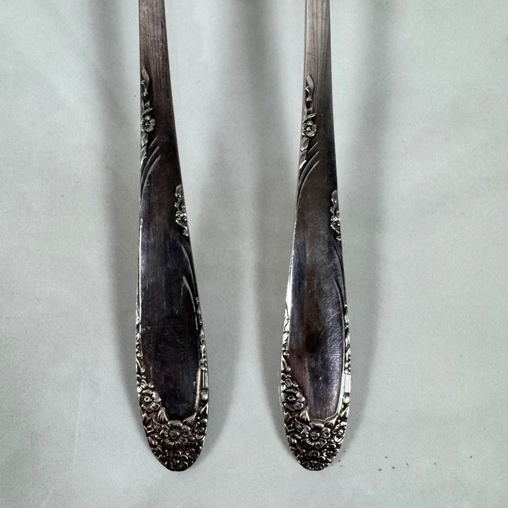 Set‎ of 2 Oneida Simeon L & George H Rogers Silver Plated Tablespoons